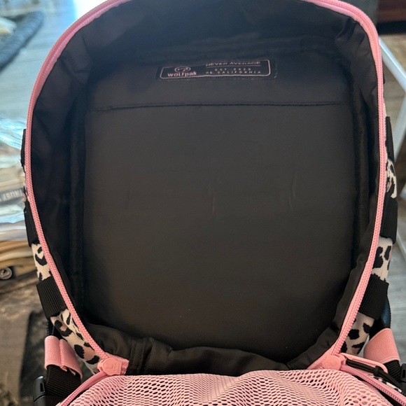 Wolf Leopard Print Backpack - Picture 2 of 10